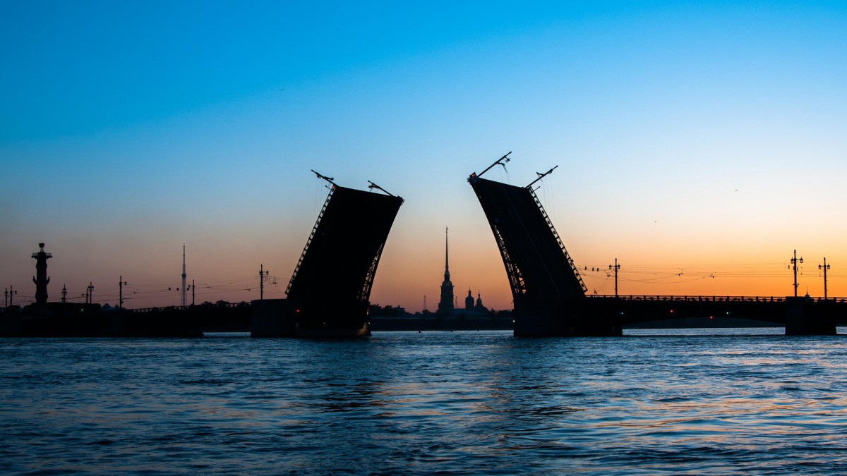 Bruggen blijven dicht vanwege harde wind