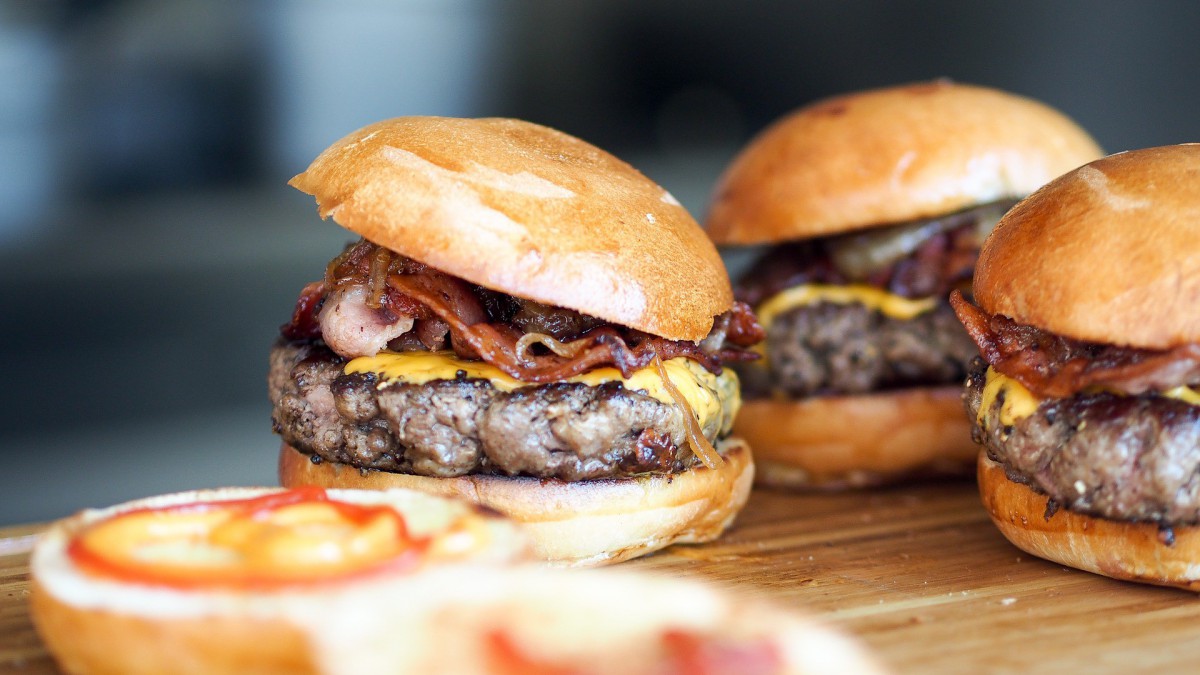 Gemeente helpt mee met bedenken van een alternatief voor hamburgers met dj’s