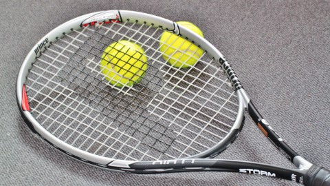 Het kindercollege organiseert samen met Tennisvereniging Frankrijk een ouder-kind tennis middag