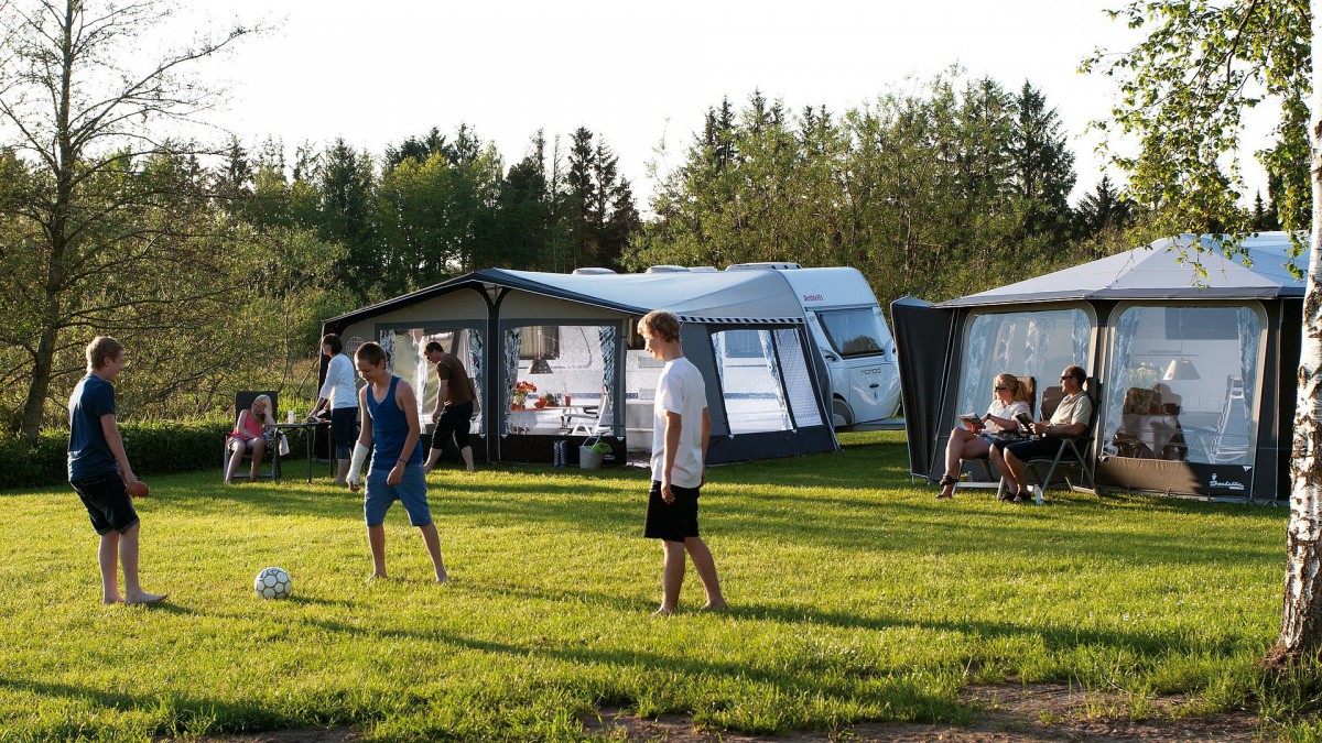 Volautomatisch camperpark geopend in 't Urkerbos